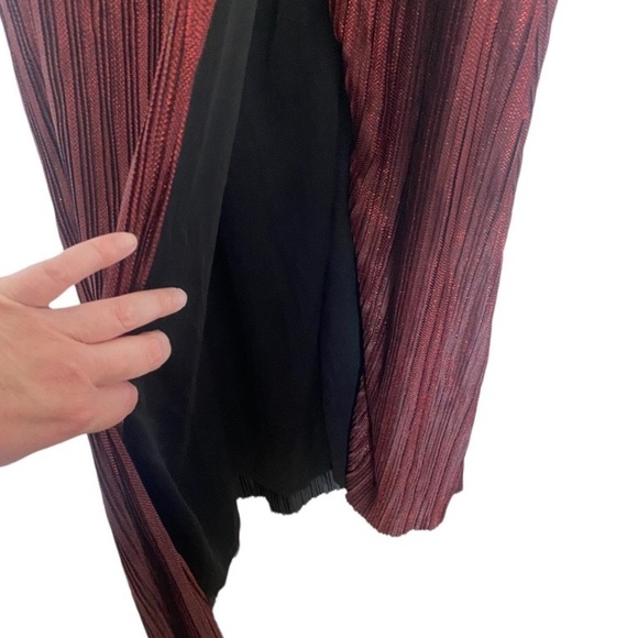 Lulu's Get to the Groove Red Metallic Pleated Maxi Dress Holiday NYE Sz Medium - Picture 7 of 9